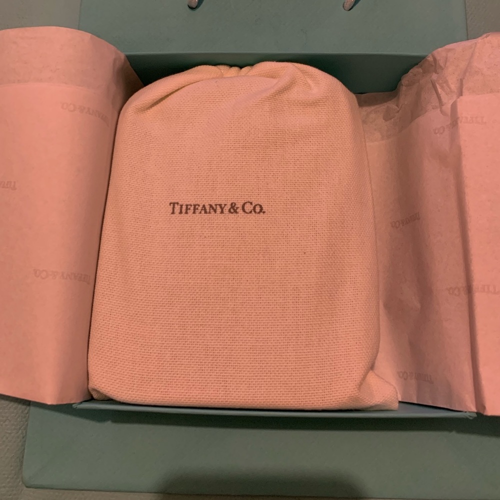 Tiffany&Co. Embossed leather, zippered wallet - Picture 5 of 6